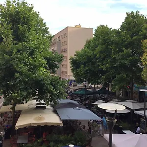 Typique T2 Terrasse Situe Quartier Panier Vieux Port Apartment