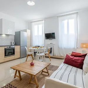 Appartement Le Borély: Climatisé Avec 2 Chambres, à 800m De La, Marseille
