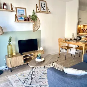 Appartement Résidence Services Seniors Les Jardins D'arcadie 9, Marseille